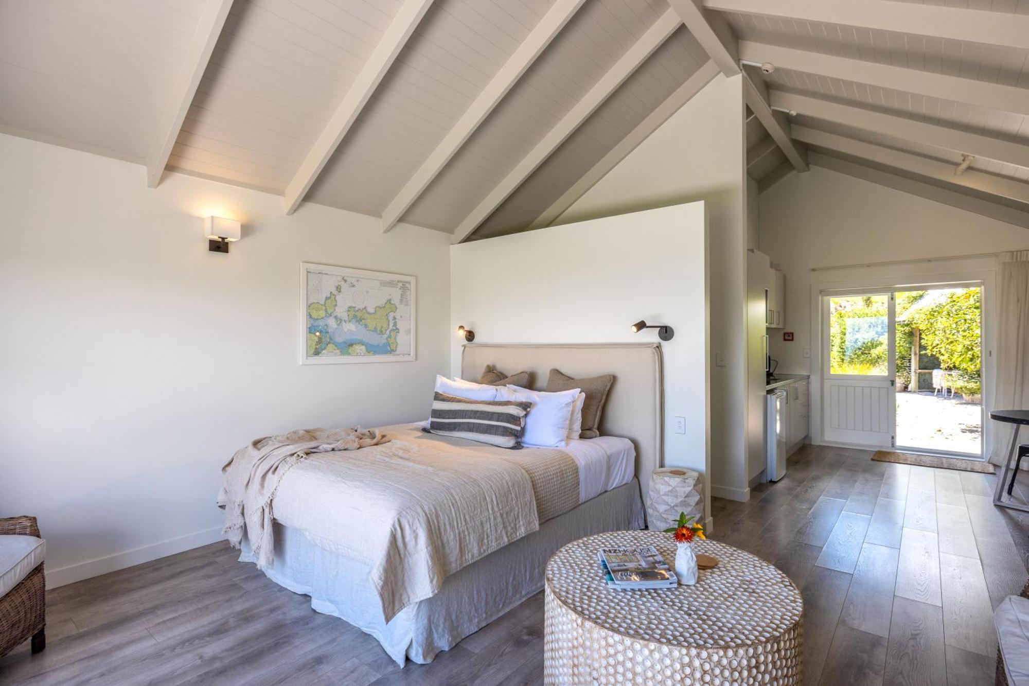 The Moorings Studio Apartments Oneroa Buitenkant foto