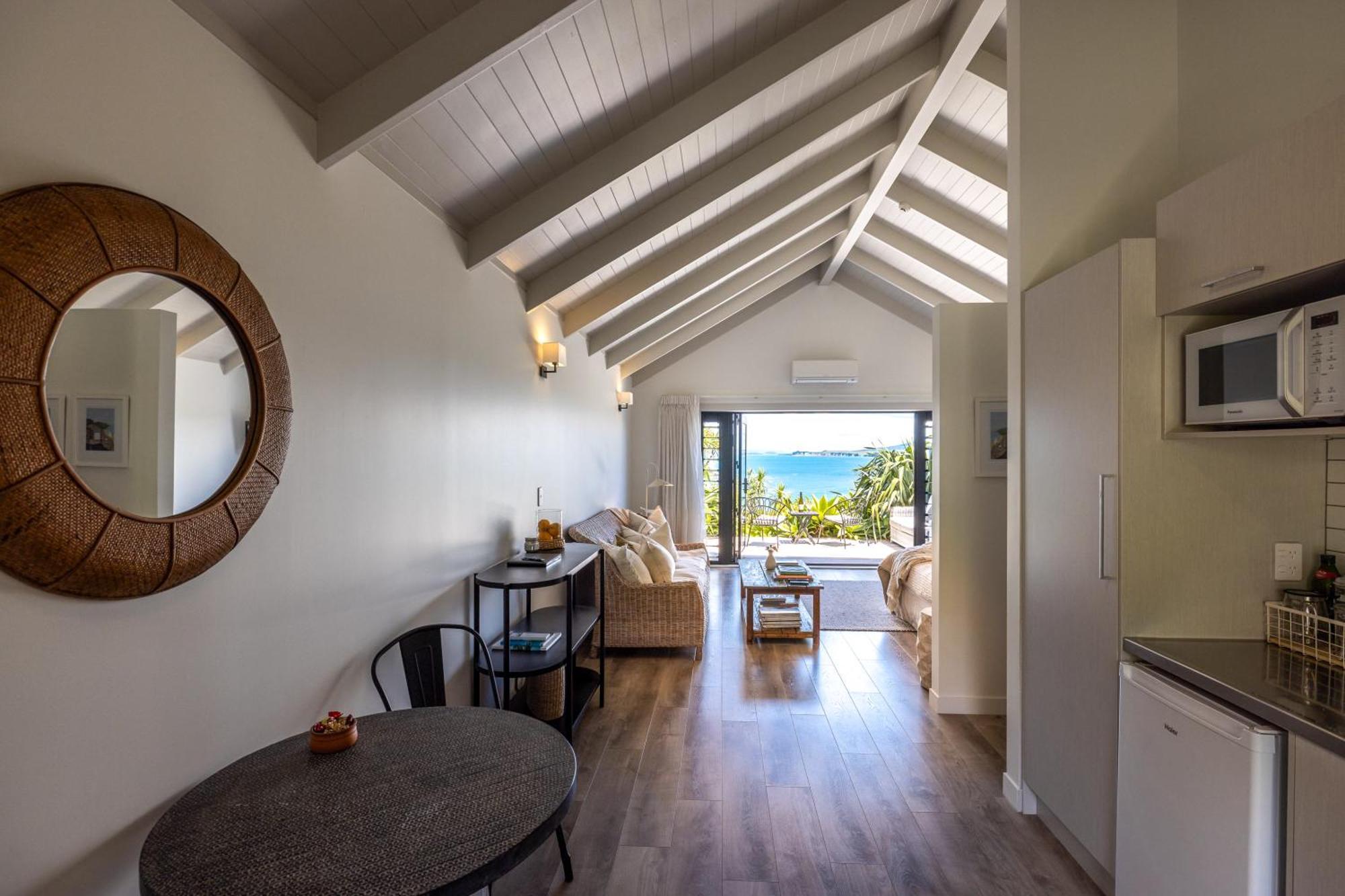 The Moorings Studio Apartments Oneroa Buitenkant foto