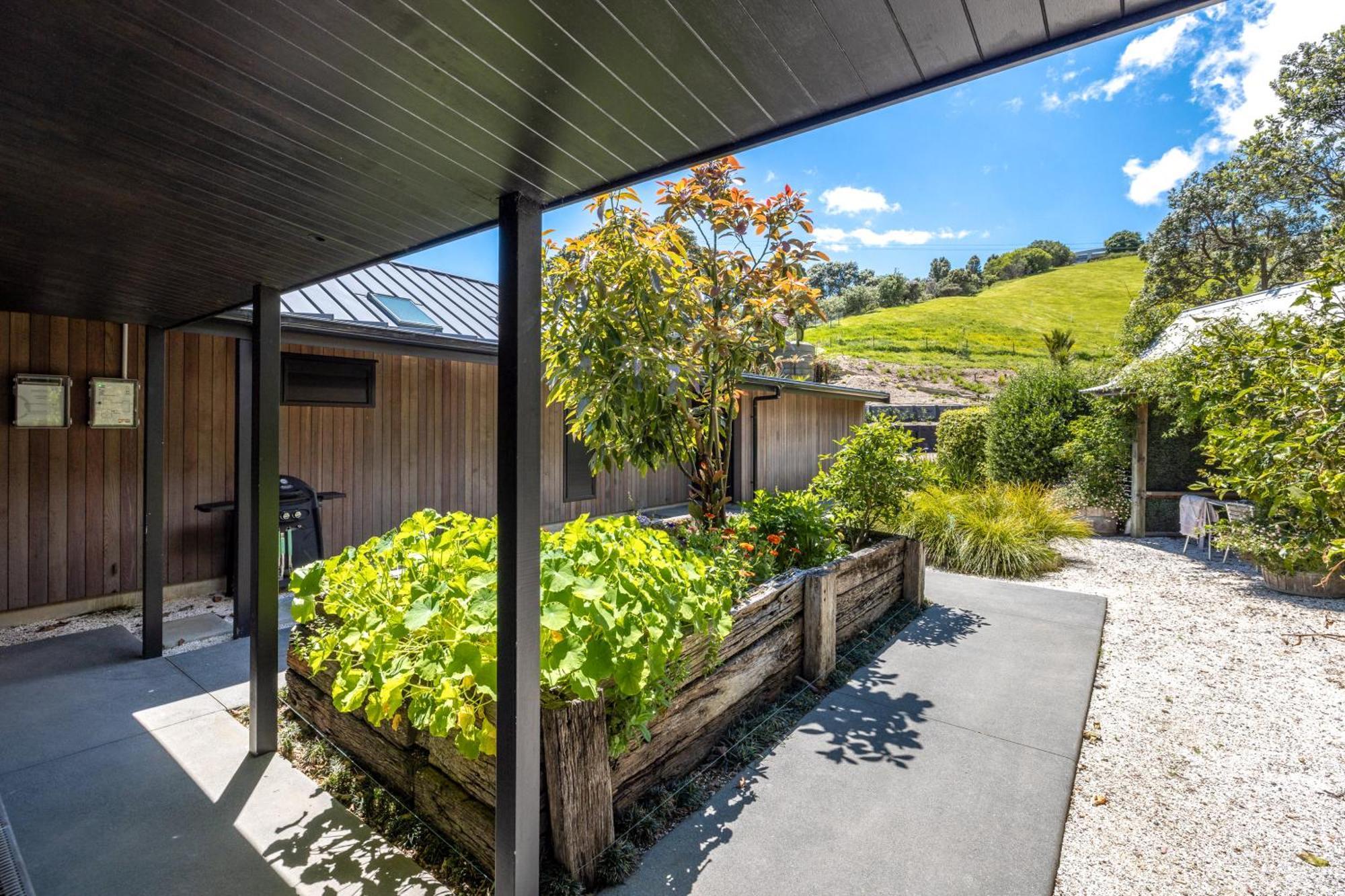 The Moorings Studio Apartments Oneroa Buitenkant foto